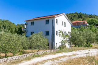 Family-friendly apartments with swimming pool Marina, Trogir - 27449 - 8