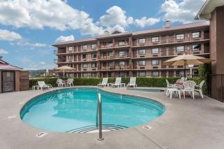 Baymont by Wyndham Pigeon Forge near Island Drive - Pigeon Forge - 6
