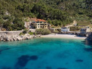 Apartments by the sea Cove Mala Pogorila, Hvar - 25261 - 9