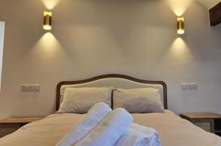 Crescent view penthouse - Luxury Apartment Central Buxton - 3