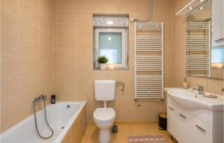 Gorgeous Home In Gospic With Sauna - 5