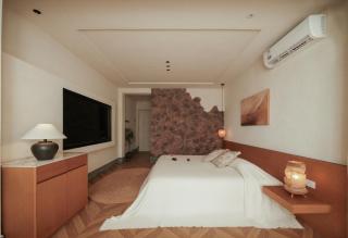 Silver Beach Yuese Hostel - 4