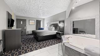 Super 8 by Wyndham Norman West - 1
