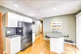 Vacation Cottage in the Heart of Narragansett - 5