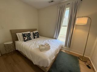 Southern Orchards Calm - 1 Gig WiFi, Full Kitchen, Quiet - 5