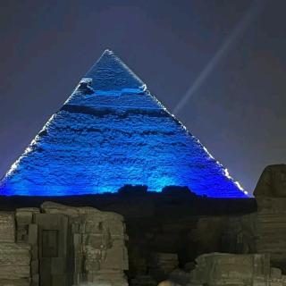 Knight of pyramids - 8