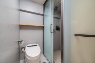 Dequan Railway Station Hotel, near SOLANA - 9