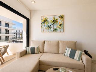 Amanecer: Pool & Terrace - 2