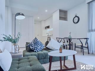 KozyGuru | Box Hill | Chic & Close to It All - 4