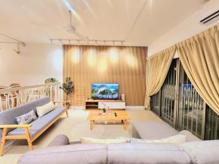 NEW! 17Pax, Damansara Uptown, Starling, One Utama, TTDI, Damansara 3 - 6