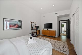 Beverly Grove 2BR Near Melrose Ave by Colby and Conrad - 5