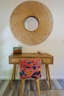 Topanga 1BR Loft with Canyon Views by Colby and Conrad - 4
