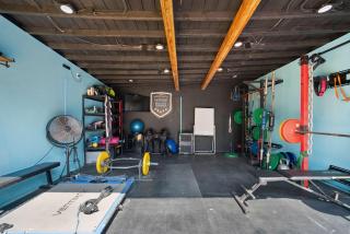 South LA 3BR with Gym and Hot Tub by Colby and Conrad - 7