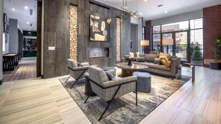 Top-Floor Luxury Retreat, King Bed, Full Kitchen, Private Balcony - 1