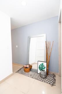 Ideal Home - 9