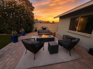 Phoenix Retreat Family Pool Fire Pit Golf - 5