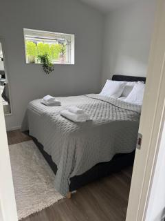 Modern nybyggd lägenhet med hotellkänsla intill sjön Gerdsken - 3