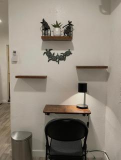 Pet Friendly Studio with Fully Fenced Patio - 4