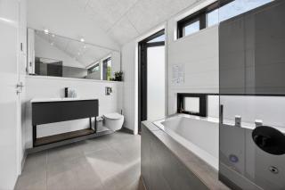 Luxurious Holiday Home with Sauna & Outdoor Hot Tub - 1