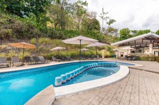 House with private pool, Herradura beach - 1