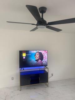 Remodeled 2-Bedroom Retreat Near OU & Downtown OKC - 7