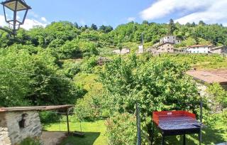 Gorgeous Home In Fabbriche Di Vallico With House A Panoramic View - 1