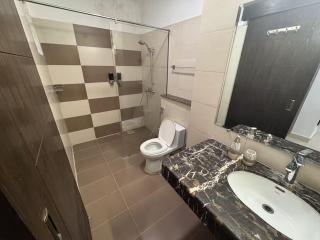 Modern 2BR Apt Near Giga & Zeta Mall Islamabad - 6