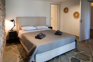Ermioni Seafront House - 9