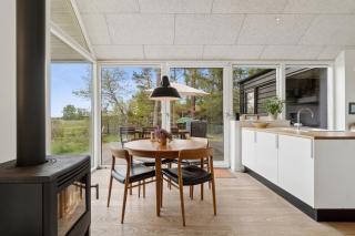 Cozy Low-Energy Home With Sea Views - 5