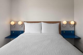 Microtel Inn & Suites - Kearney - 4