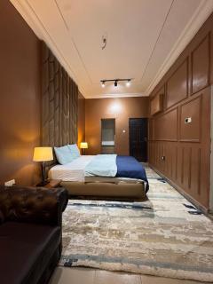 Phoenix Royale 1-Bedroom with 247 Power - 5