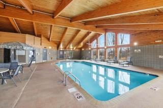 AmericInn by Wyndham White Bear Lake St. Paul - 3