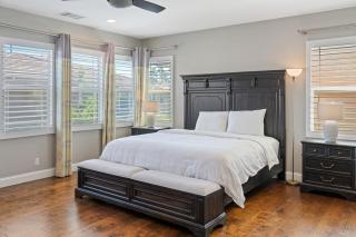 Family-Friendly Home Near University Park Irvine - 6