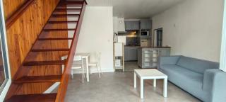 Close to all local amenities, 4 min walk to busway - 0