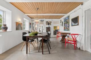 Large Charming House For 12 Guests - 4