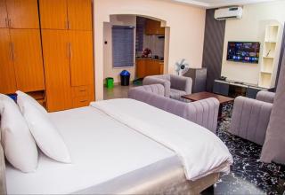 Seven Hills Suites - 6