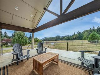 Airport Place: 4 bedrooms, AC, Grill - 5