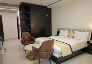 Hotel Capital - 1