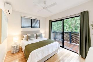 Sunshine Beach Coastal Haven - 3
