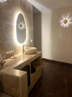 Maison Laroque & Spa - 2