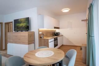 Malinka Apartment- Cozy Family Apartment direct on ski slope and forest - 2