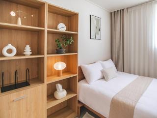 Romance and convenience at the same time ㅣ 2 terraces, 2 bathrooms ㅣ 10 minutes to Kocheok Sky Dome - 4
