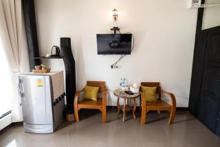 croissant hotel and cafe - 3
