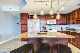 Laketown Wharf 835 - 2