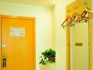 GreenTree Inn Liaocheng Donge Culture Street Express Hotel - 6