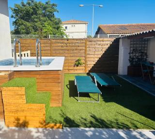 Chambre Sud Doré avec Piscine en saison et SPA en supplément - 1