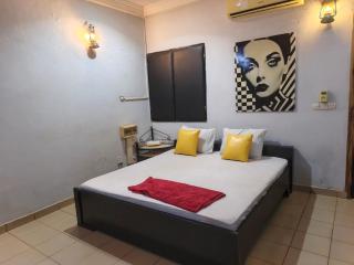 La CASA - Guesthouse - 0