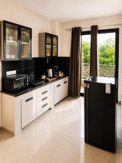 Star Service Apartment Studio room Near Medanta Hospital - 6