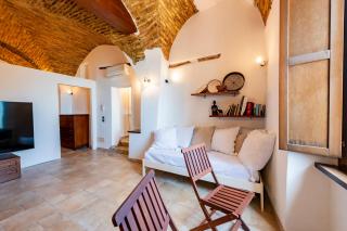 GuestHost - SeaView Catena APT in Historic Centre - 1