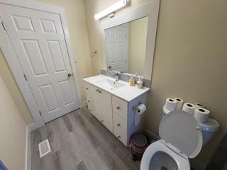 Vancouer Modern Homestay, Downtown 15 Min, Free Parking, Fast Wifi - 7